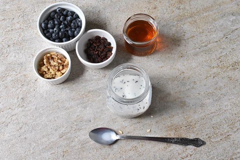 Step 1 - Oatmeal with Chia Seeds (Easy Breakfast)