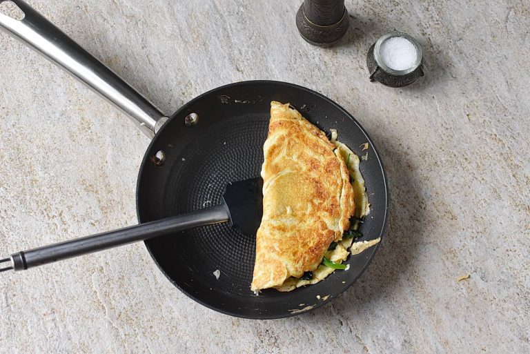 Step 7 - Spinach Omelet