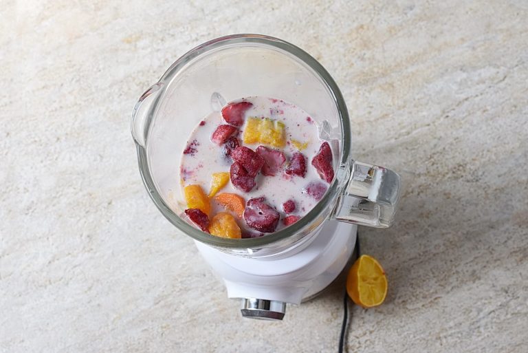 Step 1 - Strawberry Mango Smoothie