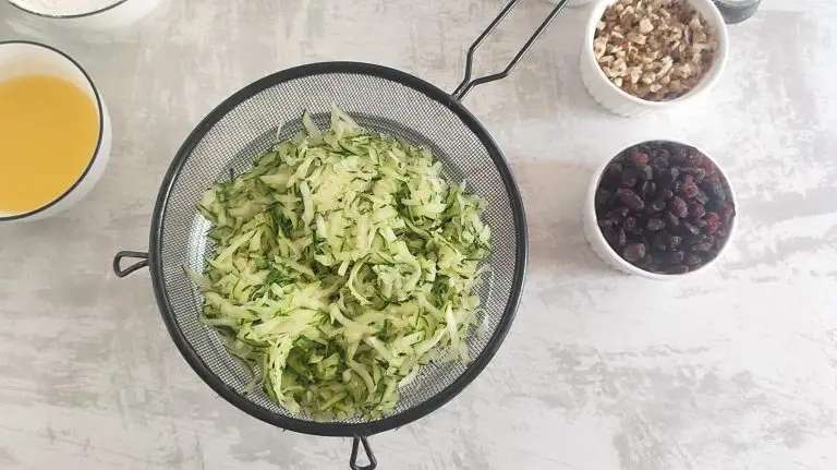 Step 1 - Easy Zucchini Bread