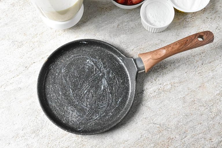 Step 2 - Strawberry Crepes