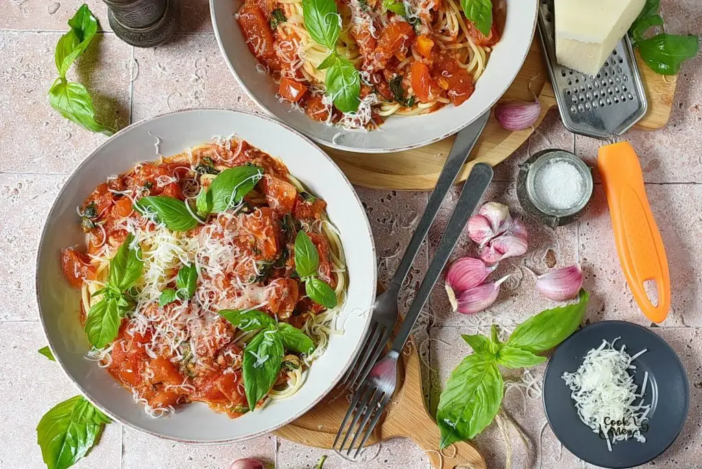 Tomato and Basil Pasta