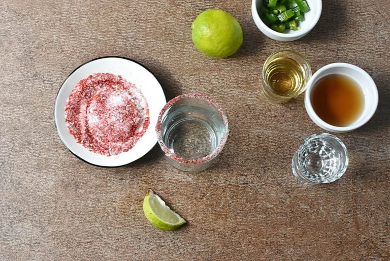 Step 1 - Spicy Jalapeño Margarita