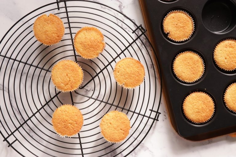 Step 10 - Halloween Cupcakes