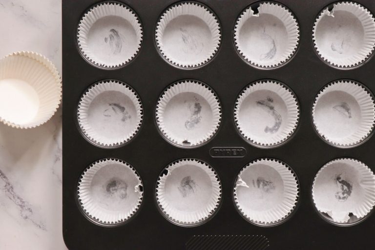Step 1 - Halloween Cupcakes