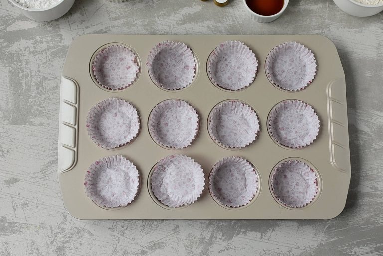Step 1 - Pumpkin Spice Cupcakes