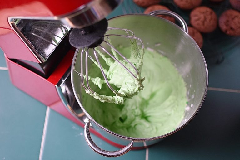 Step 9 - Christmas Tree Cupcakes