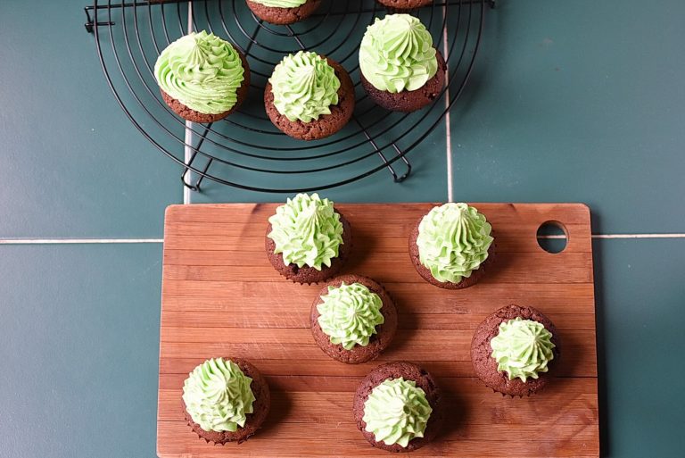 Step 10 - Christmas Tree Cupcakes