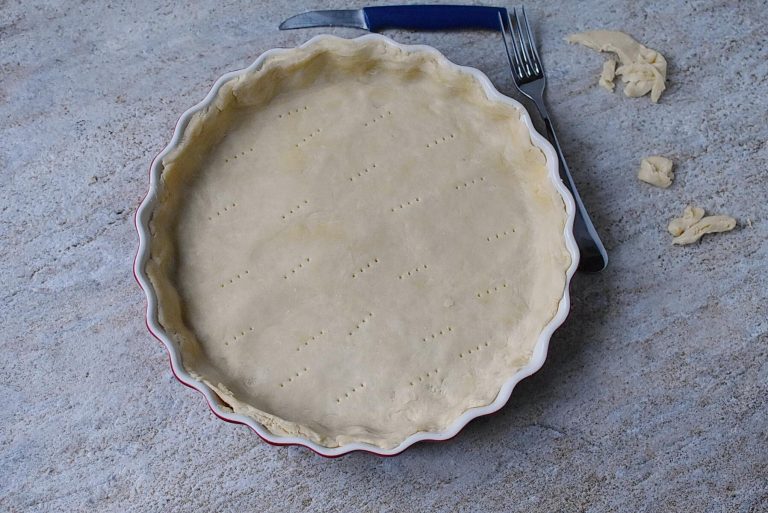 Step 5 - Tuna Quiche with Tomato and Mustard